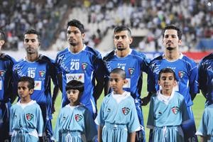 الازرق خاض مباراته امام ريال مدريد بقمصان من تصميم ZEUS هاني الشمري
