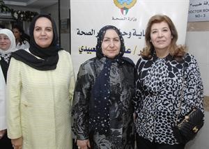 المتبرعتان فوزية ونسيمة سيد علي الرفاعي لدى الافتتاح
