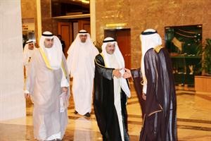 دمهدي الجزاف خلال المشاركة في الاجتماع