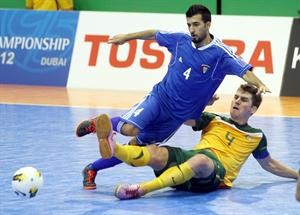 لاعب ازرق الصالات اصرار وتحد امام استراليا
