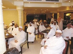 جانب من احد برامج العمرة خلال الرحلة