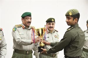 كاس التفوق لاحد المنتسبين
