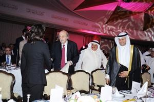 دعلي العبيدي ووليد جنبلاط وفيصل المطوع قبل بدء الاحتفال قاسم باشا