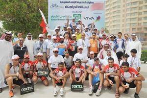 الابطال متوجون بعد نهاية السباق﻿