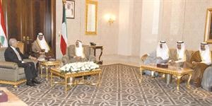 صاحب السمو الامير الشيخ صباح الاحمد مستقبلا الرئيس ميشال سليمان بحضور سمو ولي العهد وسمو رئيس الوزراء 