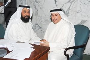 حديث بين محمد الهدية ومانع العجمي﻿