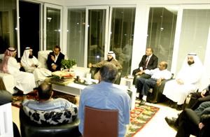 خالد السلطان ود وليد الطبطبائي ود عادل الدمخي وعمار العجمي خلال حفل العشاء في منزل سفيرنا لدى البوسنة والهرسك محمد خلف﻿