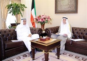 الرئيس احمد السعدون خلال استقباله عبدالعزيز العدساني﻿