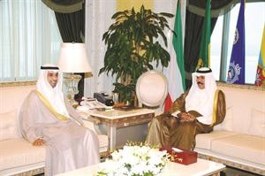 سمو ولي العهد الشيخ نواف الاحمد مستقبلا دنايف الحجرف﻿