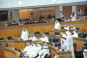 سجال حاد بين مسلم البراك وعبدالرحمن العنجري من جهة ونبيل الفضل من جهة ثانية﻿