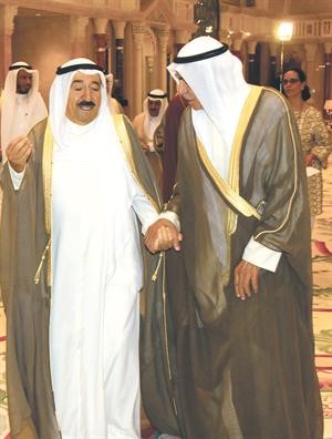 حديث بين صاحب السمو واحمد السعدون﻿