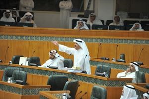 مسلم البراك اثناء حديثه في جلسة امس
