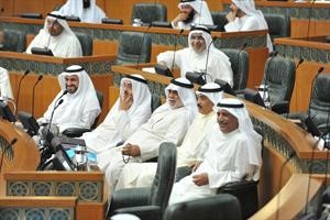 الوزراء شعيب المويزري والشيخ صباح الخالد والشيخ احمد الخالد واحمد الرجيب ودفاضل صفر
