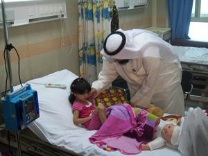  وهدية لمريضة صغيرة في الرازي﻿