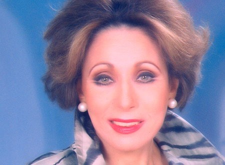لبنى عبدالعزيز