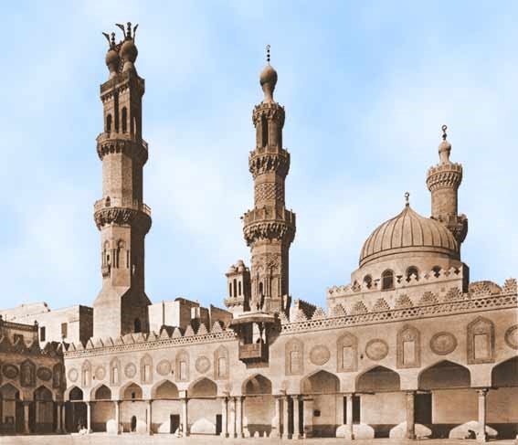 الأزهر يطالب المصريين بعدم الاستجابة لدواعي الاستقطاب والتمسك بوحدتهم