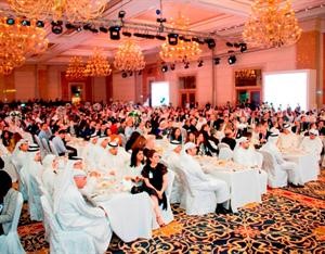 لقطة جماعية لموظفي البنك﻿