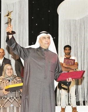 فهد العبدالمحسن بعد تكريمه