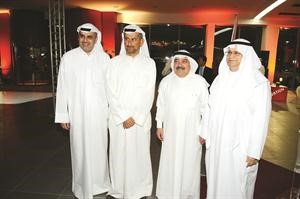 احمد المطوع وعادل بهبهاني ولقطة خلال الاحتفالية