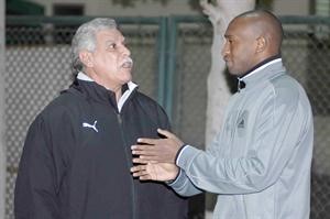 مدرب الزمالك حسن شحاتة في حوار سابق مع شيكابالا