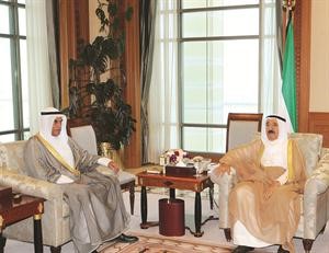 صاحب السمو الامير الشيخ صباح الاحمد مستقبلا احمد السعدون