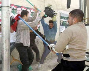 «الشبيحة».. «كتائب الموت» في خدمة النظام السوري