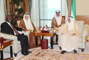صاحب السمو الامير خلال لقائه وزير خارجية كينيا﻿