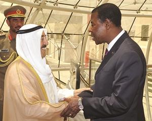 صاحب السمو الامير مودعا رئيس بنين﻿