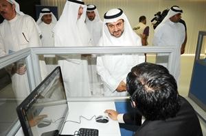 دفاضل صفر خلال الجولة الميدانية على مركز المعلومات 	اسامة ابوعطية﻿