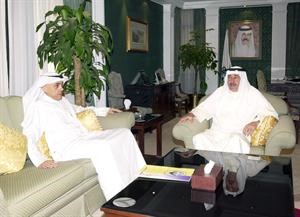 الشيخ مبارك الحمود مستقبلا خالد باقر﻿