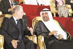 الشيخ احمد الفهد وجاك روغ في افتتاح النسخة الماضية من الدورة﻿