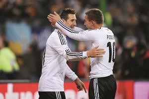ميروسلاف كلوزه ولوكاس بودولسكي ولدا في پولندا واختارا اللعب لالمانيا