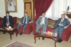 درشيد الحمد ودعيسى الانصاري مع الحضور في الاحتفال	ناصر عبدالسيد﻿