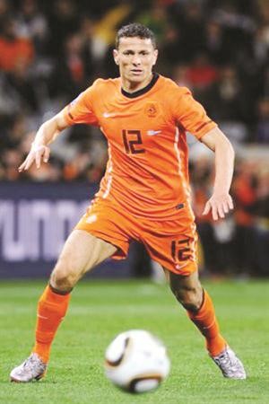 بولحروز: «آسيا» حرمتني من ربع نهائي 2008