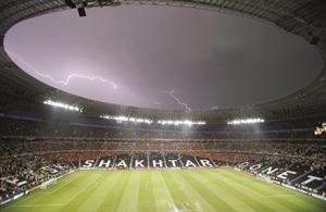 الطقس الماطر والرعدي طغى على اجواء يورو اپ