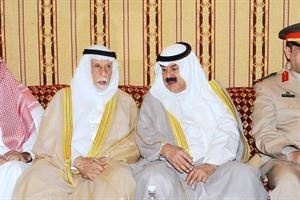وكيل وزارة الخارجية خالد الجارالله وعبد العزيز الغنام