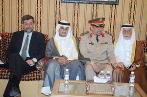 عبدالعزيز الغنام وانس الصالح مع المعزين بوفاة الامير نايف بن عبدالعزيز﻿