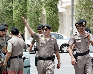 الطفلة الأفغانية المغتصبة: أوهمني أنني ملك يمينه وطلب مني الحمل