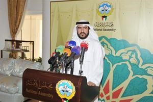 سعدون حماد متحدثا في مجلس الامة
