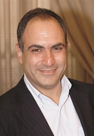 زياد اسود﻿