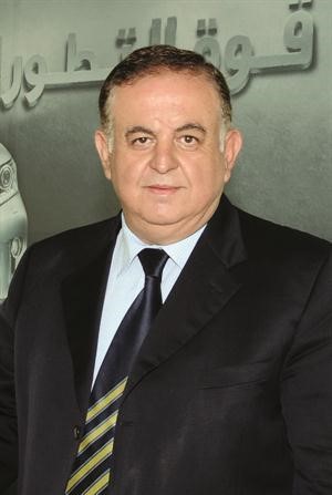 عماد ملاعب