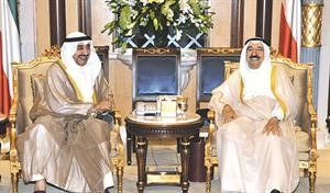 صاحب السمو الامير الشيخ صباح الاحمد مستقبلا رئيس مجلس الامة جاسم الخرافي 