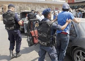 قوى الامن اللبناني خلال تنفيذ اليوم الاول من الشهر الامني انطلاقا من الضاحية الجنوبية لبيروت محمود الطويل
