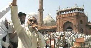 إضراب عام يصيب كشمير بالشلل اعتراضا على تدمير المرقد الصوفي