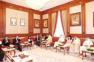سمو رئيس الوزراء الشيخ جابر المبارك مستقبلا دتونيو بورج﻿