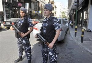 العنصر النسائي في قوى الامن اللبنانية ينتشر في بيروت ضمن اطلاق الشهر الامني محمود الطويل