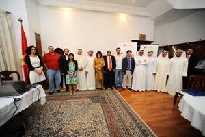 وين باو تام وثيو تان دونج ونزار الصحاف وفيصل بن ظفيري مع الحضور في اللقاء﻿
