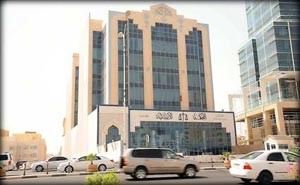الغيرة تدفع امرأة لشهادة زور ضد زوجها.. واخرى تنام عارية أمام الإسعاف لمنع عشيقة زوجها من تلقي العلاج! 