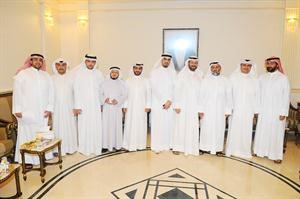 الاطباء المتحدثون خلال الندوة اسامة ابوعطية
