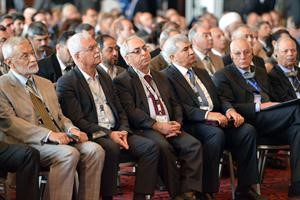 رئيس المجلس الوطني عبدالباسط سيدا يتقدم المعارضين المؤتمرين في القاهرة افپ